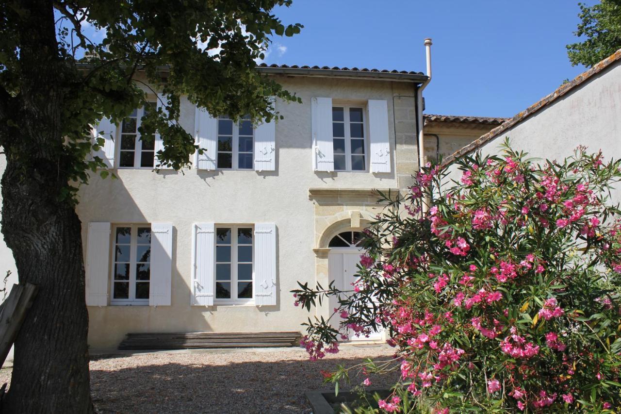 Maison Au Coeur Du Vignoble De Saint-Emilion Villa Exterior photo